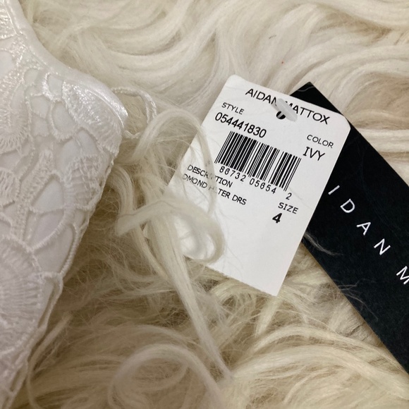 AIDAN MATTOX Lace Knee-Length Dress - Picture 6 of 12